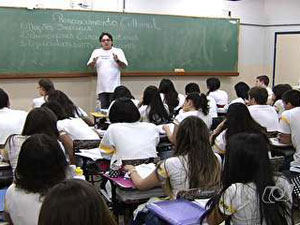 Aulas no ensino médio (Foto: Reprodução/TV Anhanguera)