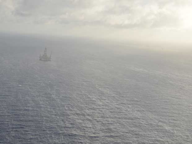 Mancha de petróleo se espalhou por uma área de 70 quilômetros quadrados (Foto: Reprodução/Marinha do Brasil)