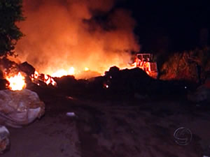 incêndio em Rondonópolis (Foto: Reprodução/TVCA)
