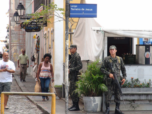 Policiamento no Centro Histórico de Salvador (Foto: Gabriel Gonçalves/G1)