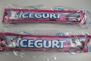 Embalagem do produto lembra a de um geladinho ou chupe-chupe (Foto: Reprodução)