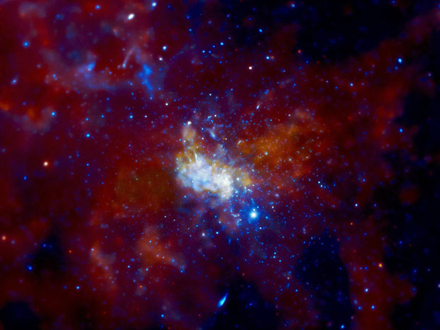 Buraco negro Sagitário A*, no centro da Via Láctea (Foto: NASA/CXC/MIT/F. Baganoff, R. Shcherbakov et al. )
