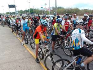 passeio ciclístico pede paz no trânsito (Foto: OAB/Divulgação)