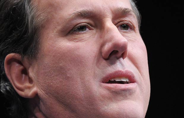 Rick Santorum fala em evento do Partido Republicano nesta sexta-feira (10) em Washington (Foto: AP)