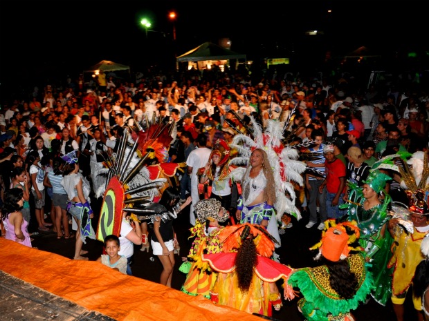 Em 2011 Carnaval reuniu 12 mil pessoas em Bonito, MS (Foto: Dorival Conde / Arquivo Pessoal)