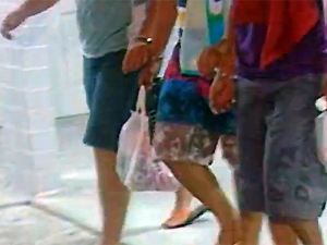 Três adolescentes suspeitos são levados para abrigo provisório (Foto: Reprodução/TV Paraíba)