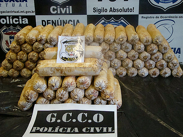 Dinamites teriam poder para explodir até 300 caixas eletrônicos (Foto: Divulgação / Polícia Civil)