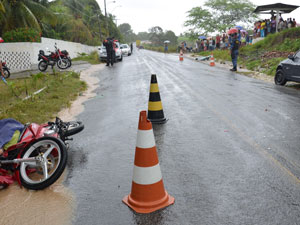 Acidente entre motos deixa dois mortos na PB (Foto: Walter Paparazzo/ G1)
