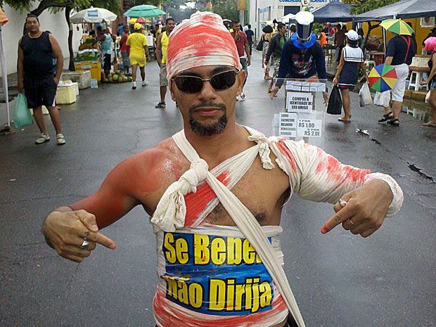 Campanha no Galo: se beber, não dirija (Foto: Kety Marinho / Globo Nordeste)