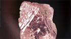 Mineradora encontra  diamante rosa (AFP)