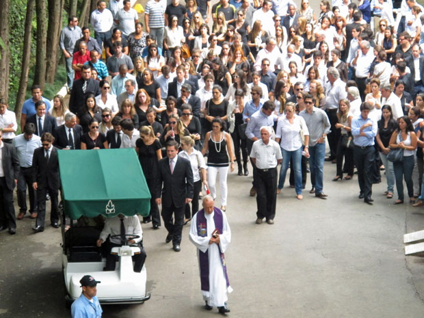 Eliana Tranchesi foi enterrada na tarde desta sexta (Foto: Marcelo Mora/G1)