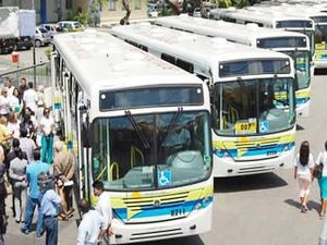Mudança no itinerário de ônibus no Centro de Aracaju (Foto: Flavio Antunes/G1 SE)