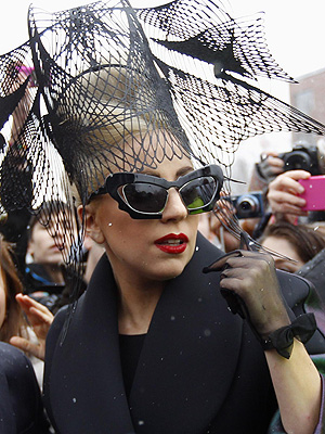 Lady Gaga entra em campanha contra o bullying