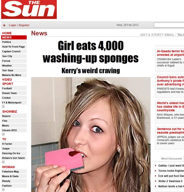 Kerry Trebilcock diz ser viciada em comer esponjas de lavar louça. (Foto: Reprodução/The Sun)