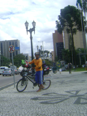 Valdeni Alves em Curitiba (Foto: Arquivo Pessoal)