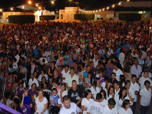 Milhares fieis prestigiam Festa de Nosso Senhor dos Passos, em São Cristóvão (Foto: Divulgação)