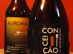 Mulheres da Confece produzem as cervejas Conceição e Aurora para consumo próprio (Foto: Raquel Freitas/ G1)