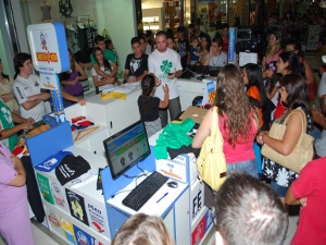Inauguração de quiosque da franquia de camisetas em Shopping de Itu  (Foto: Divulgação)