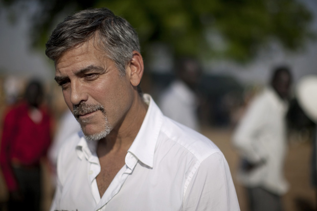 George Clooney durante visita a Juba, capital do Sudão do Sul, em 9 de janeiro (Foto: Pete Muller / AP)