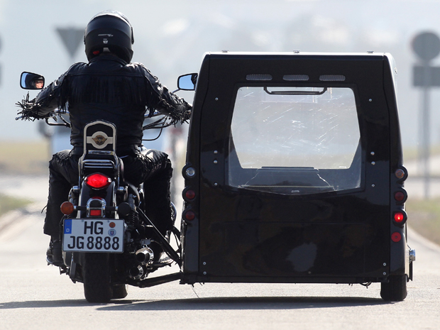 Motocicleta; fúnebre; Kawasaki; VN 1500; Joerg; Grossmann (Foto: Michael Probst /AP Photo)