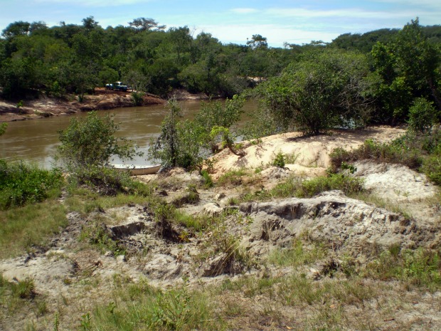 Produtor rural é multado em R$ 50 mil por erosão em Ribas, MS (Foto: Divulgação/PMA)