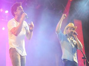 O público cantou todos os sucessos de Zezé de Camargo e Luciano em Aracaju (SE) (Foto: Divulgação/Pedro Leite/PMA)