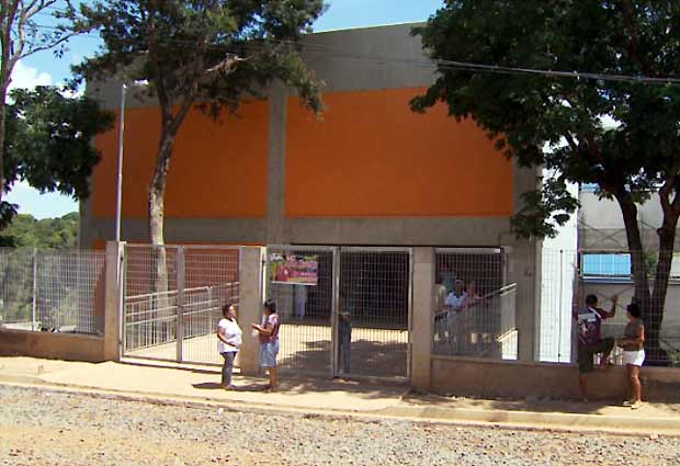 Escola Estadual Paul Engene Charbonneau, em Campinas (Foto: Reprodução EPTV)