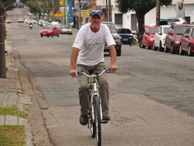 Acir, o ciclista (Foto: Osvaldo Rodrigues)