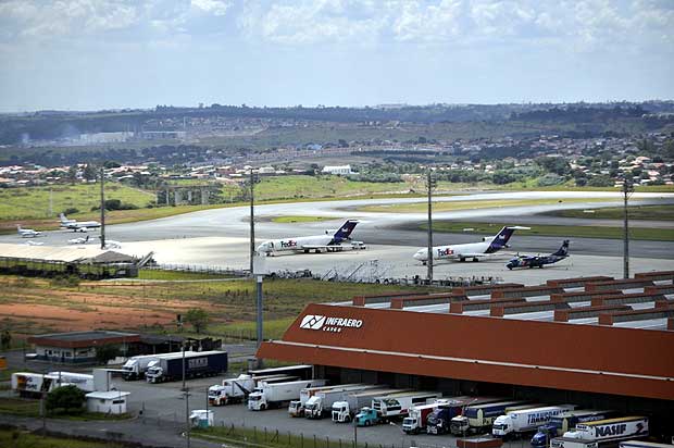 Vista do Aeroporto Internacional de Viracopos, em Campinas (Foto: Luciano Calafiori/G1 Campinas)