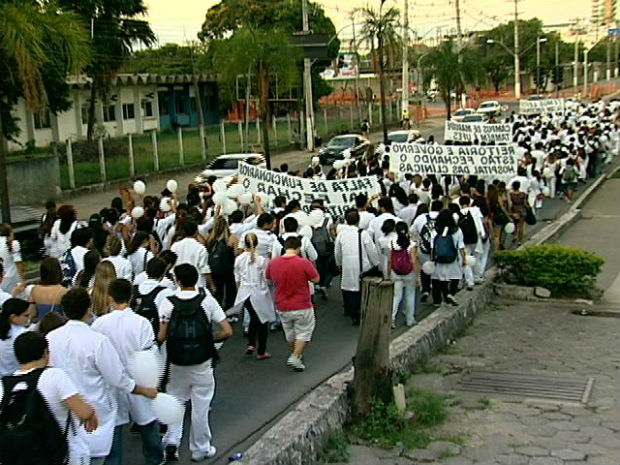Protesto tomou ruas de Vitória (Foto: Reprodução/TV Gazeta)