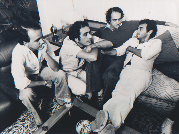 Luiz Carlos Barreto, Cacá Diegues, Arnaldo Jabor e Glauber Rocha (Foto: Divulgação)