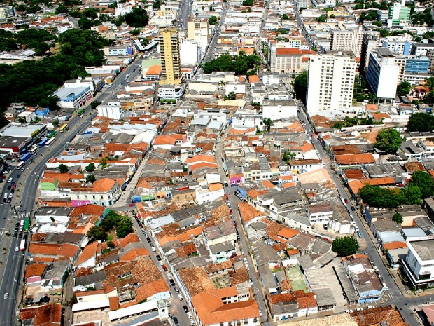 Avenida Tenente Coronel Duarte, a Prainha, na região central de Cuiabá. (Foto: Secom/MT)