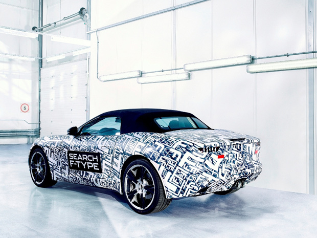Jaguar F-Type terá carroceria de alumínio e motores a gasolina (Foto: Divulgação)