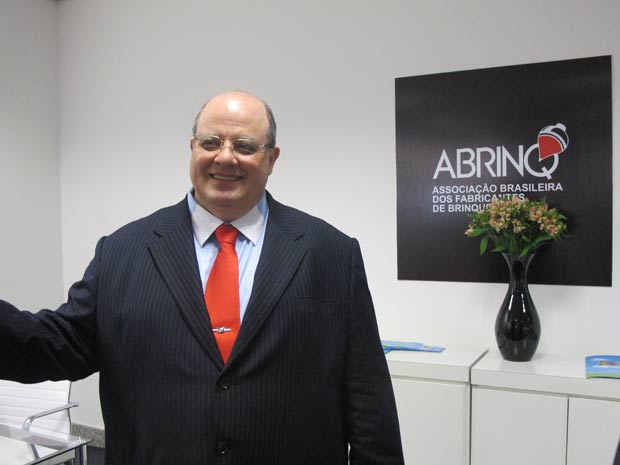 Synésio Batista da Costa, presidente da Abrinq, diz que setor deve investir R$ 100 milhões (Foto: Fabíola Glenia/G1)
