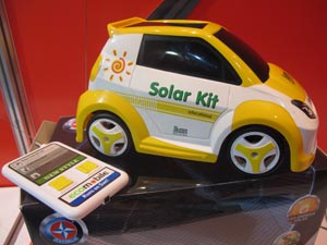 Estrela lança o Supremus Solar Car (Foto: Fabíola Glenia/G1)