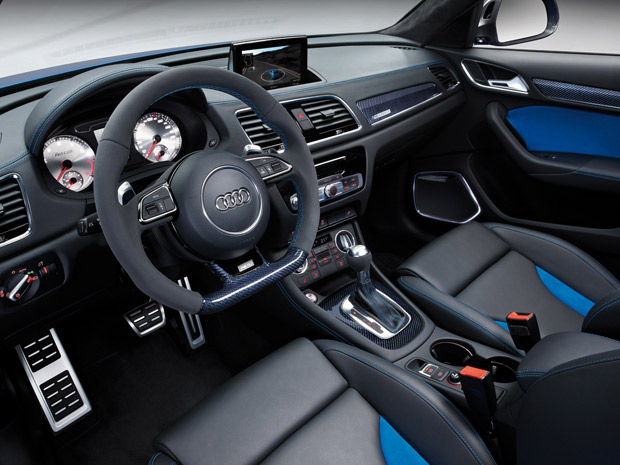 Acabamento do conceito Audi Q3 RS combina azul com tons de preto e fibra de carbono (Foto: Divulgação)