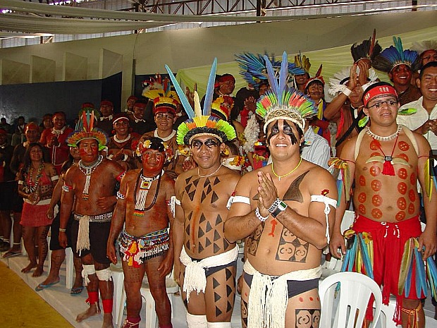 Índios da Unemat (Foto: Assessoria/ Unemat)
