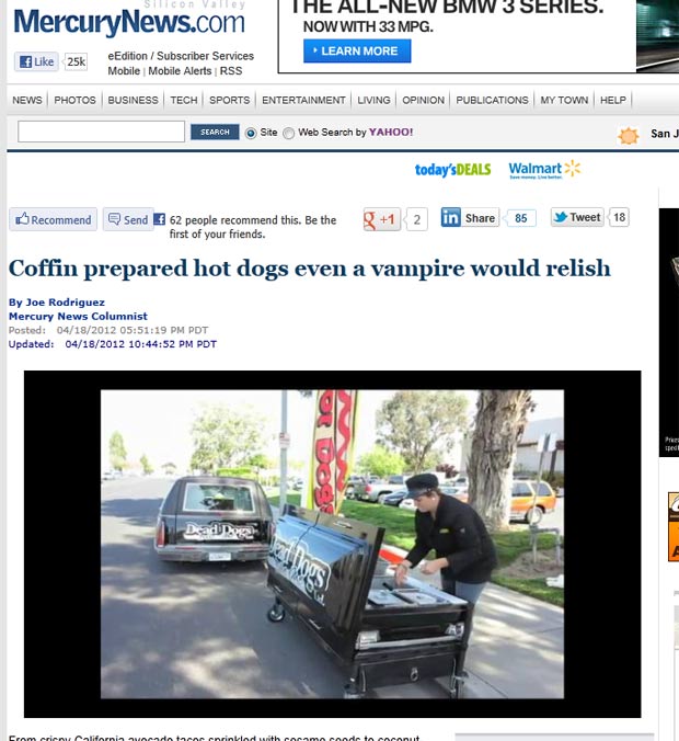 Cachorros-quentes são armazenados em um caixão e vendidos com um carro funerário. (Foto: Reprodução)
