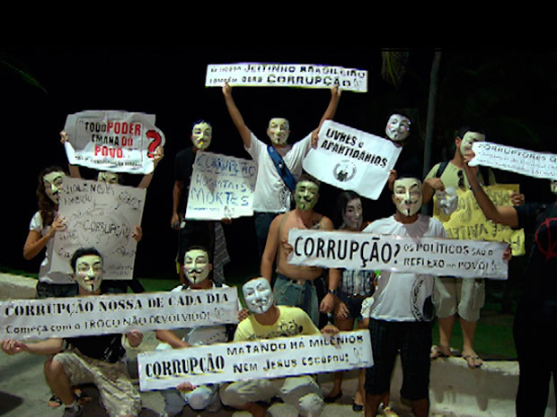 Marcha contra a corrupção em Salvador (Foto: Imagem/TV Bahia)