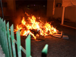 Incêndio foi provocado por manifestantes do MST, segundo polícia (Foto: Walter Paparazzo/G1)