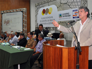 Governador anunciou investimentos na reunião (Foto: Kleide Teixeira/Divulgação/Secom-PB)