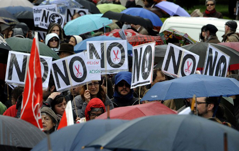 Protesto na Espanha reúne milhares contra austeridade (Foto: Dominique Faget/AFP)
