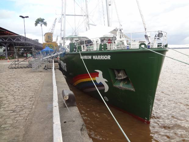 Navio do Greenpeace chega ao Pará na luta por desmatamento zero (Foto: Evandro Santos/G1)