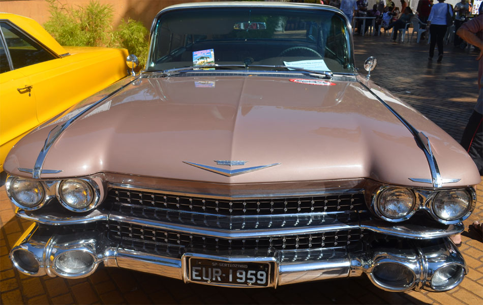Cadillac de 1959 pertence a colecionador de Sertãozinho, SP