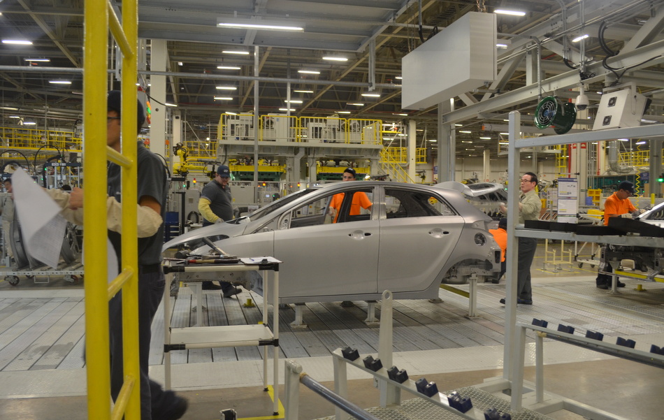 Confira imagens da linha de produção da fábrica da Hyundai em Piracicaba, inaugurada nesta sexta-feira (9)