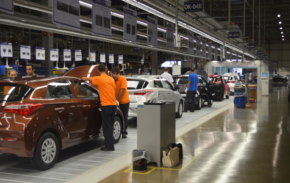 Confira imagens da linha de produção da fábrica da Hyundai em Piracicaba, inaugurada nesta sexta-feira (9)
