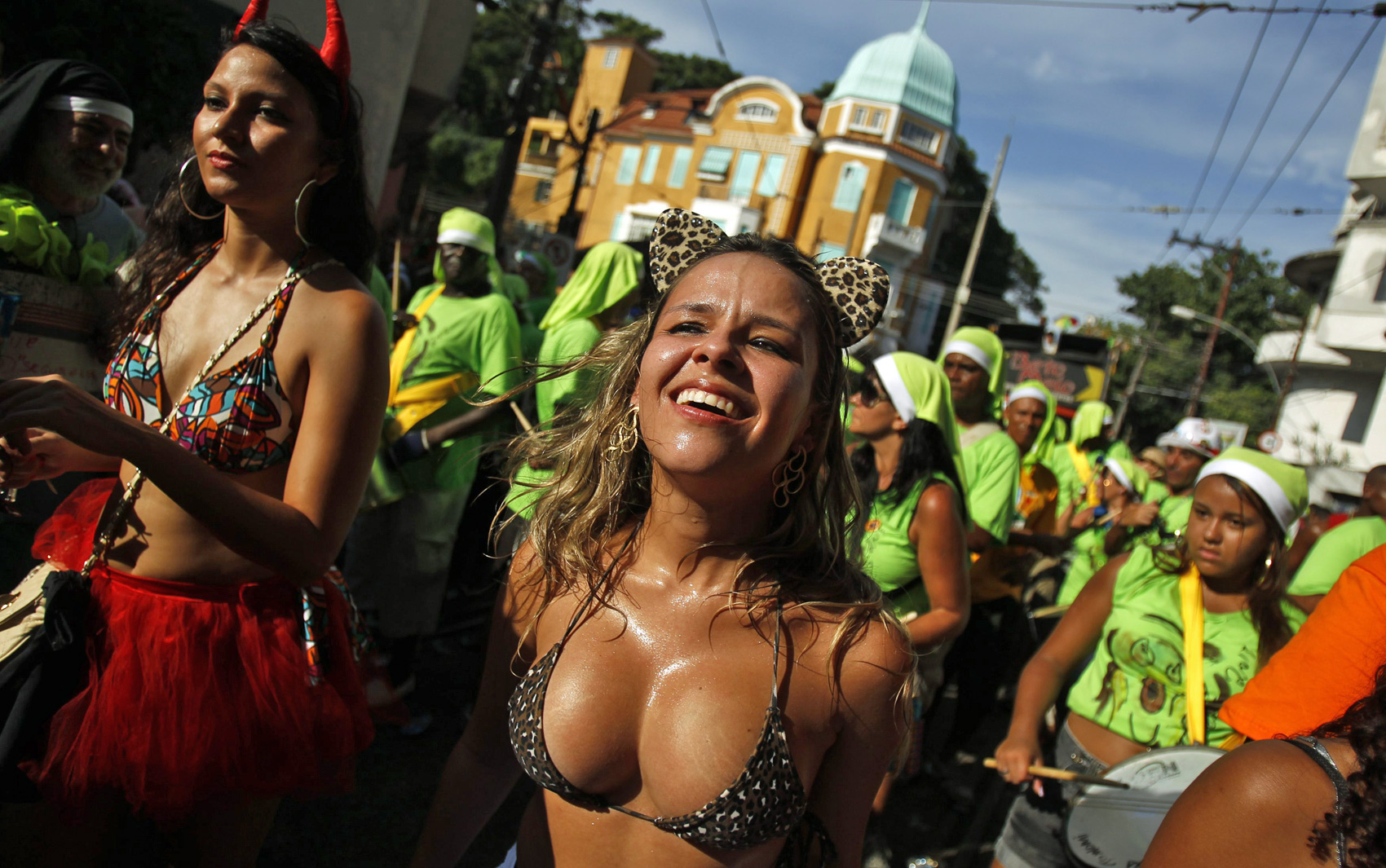 голые проститутки бразилия фото 25