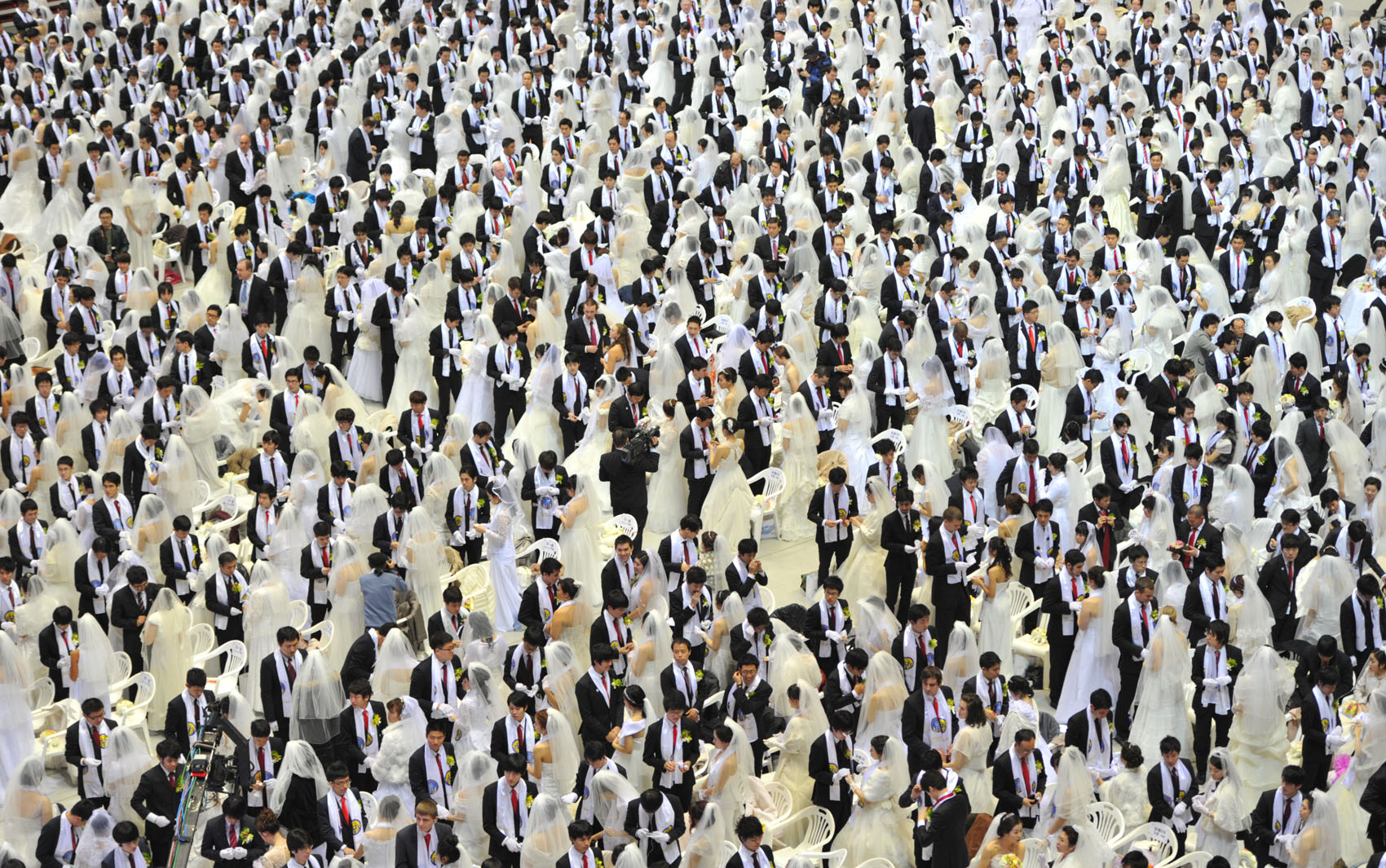 Cerca de 3.500 casais participaram de casamento coletivo em Gapyeong, a leste de Seul na Coreia do Sul.