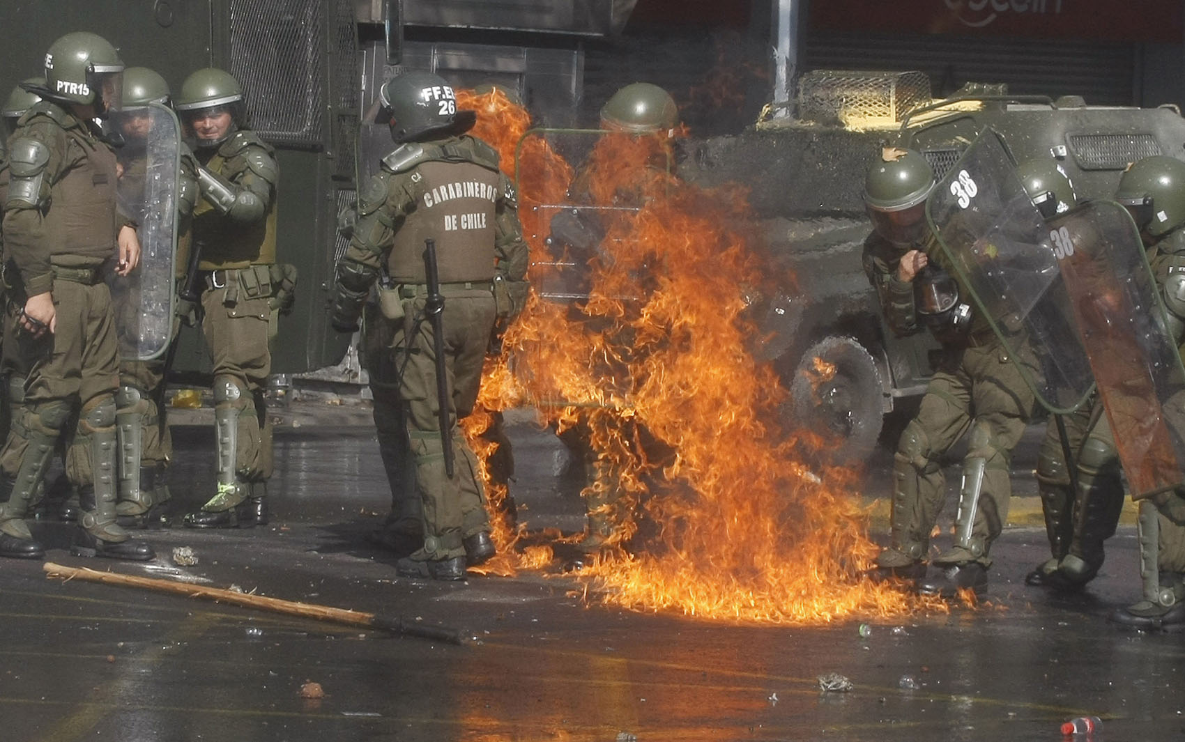 Marcha no Chile terminou em confronto entre polícia e manifestantes.