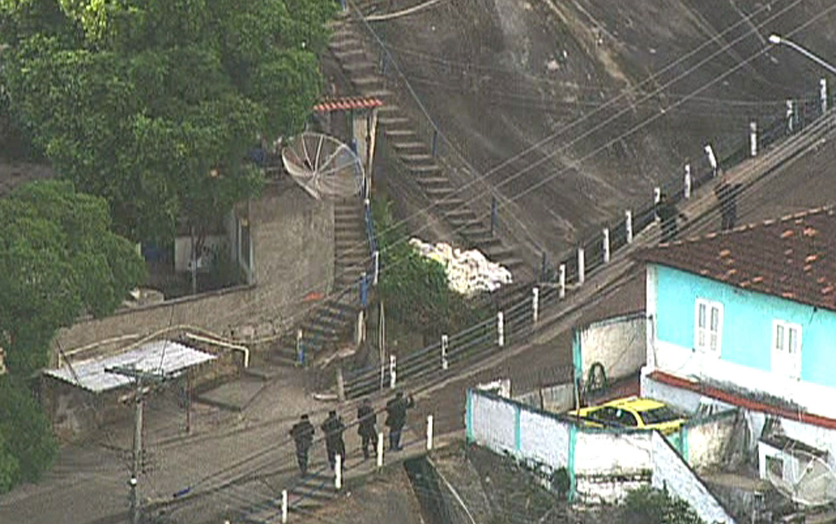 Policiais do Bope entram no Conjunto de Favelas do Lins; não houve confronto no início da operação